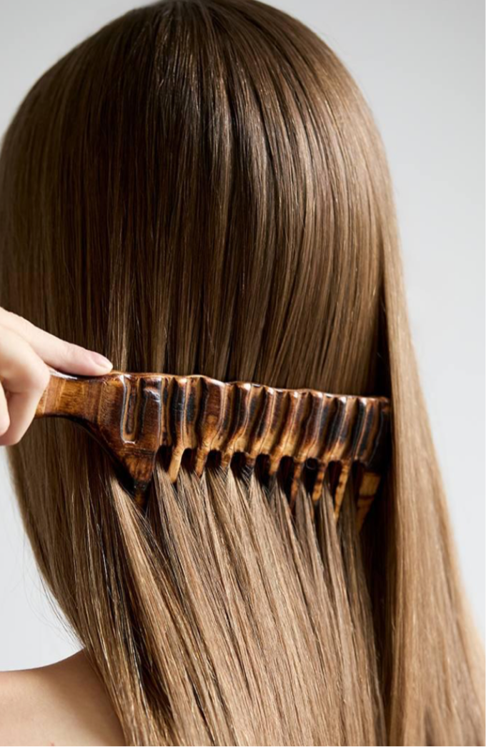 LIGHT DROPS Honey & Camomile – Flüssigkristalle für Haare
Mit dem exklusiven Komplex NUTRIGLOW™ #CAP28