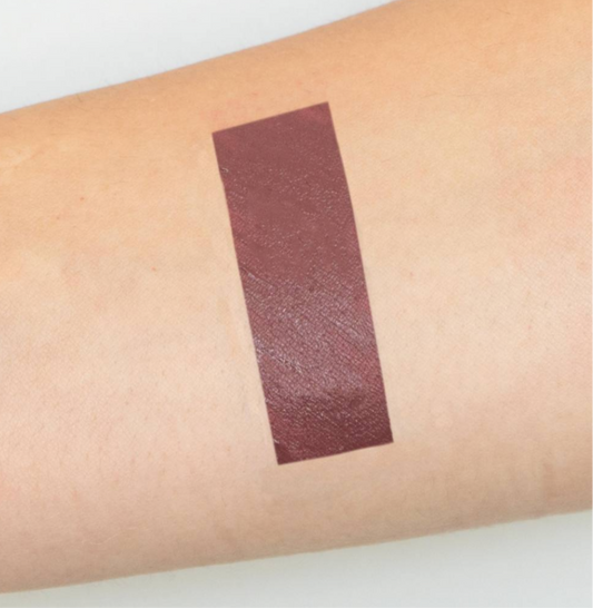 FLÜSSIGER LIPPENSTIFT MIT MATTEM EFFEKT UND LANGEM HALT – DARK PLUM #MKLIP37
