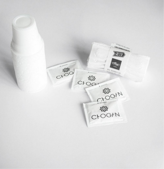 Kaffee/ KAFFEEZUBEHÖR-SET (ZUCKER, RÜHRSTÄBCHEN, KAFFEEBECHER) – 100 ST. PRO ARTIKEL <COD.: CFKIT>