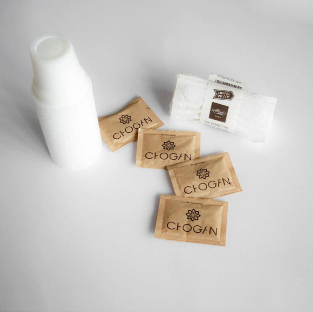 Kaffee/ KIT 100 KAPSELN (BRAUNER ZUCKER, KAFFEEPADDEL, KLEINE TASSEN) <COD.: CFKIT01>