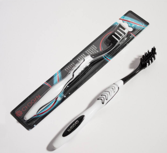 EXTRA CLEAN Zahnbürste – mittel (black edition)